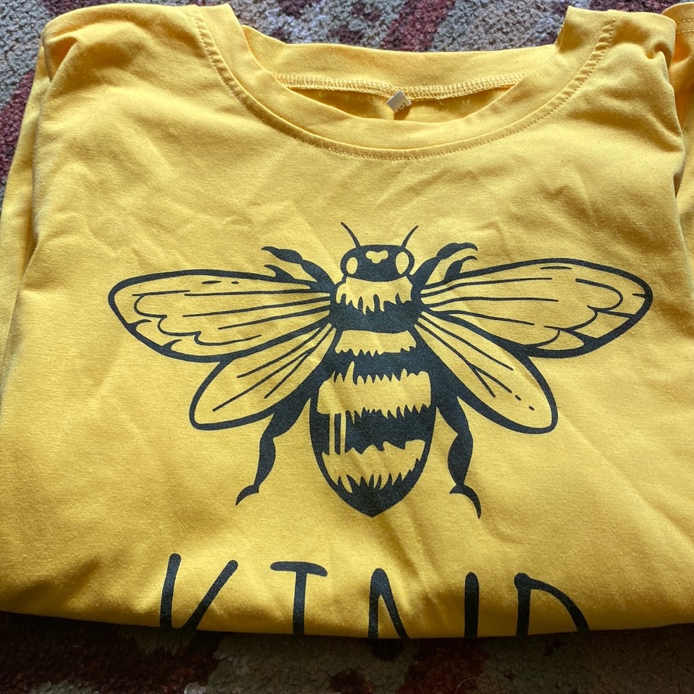 Yellow T-shirt “kind”